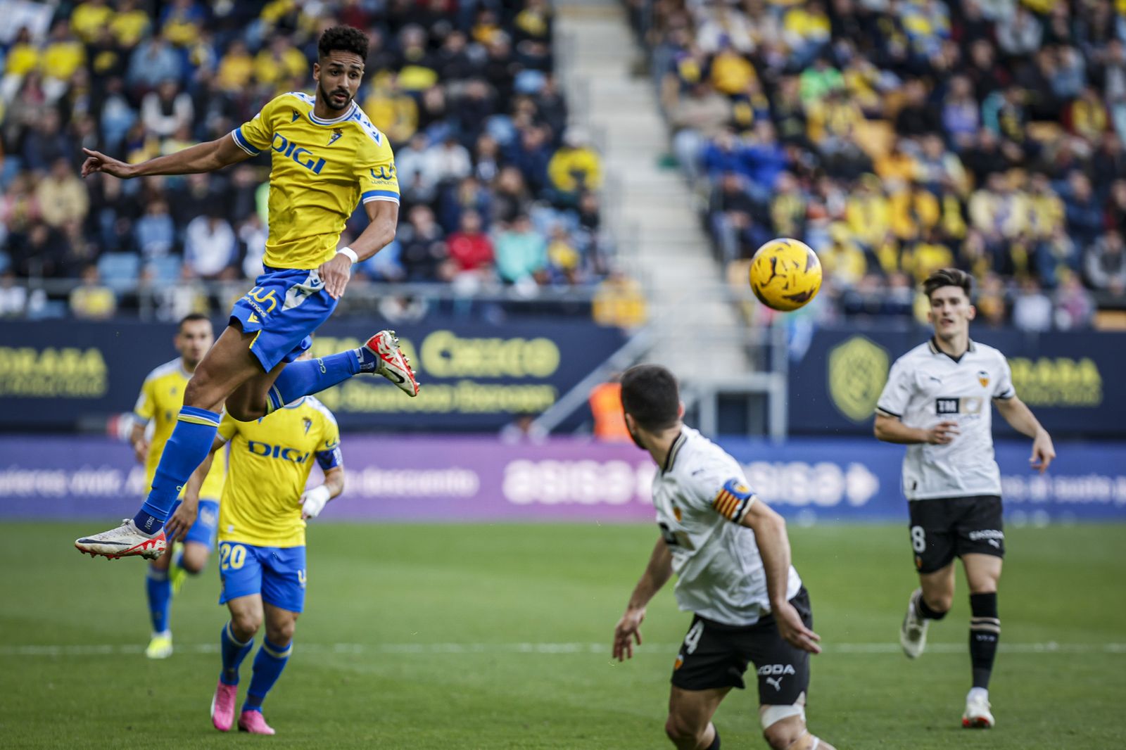 Partido de fútbol Cádiz CF - Valencia CF
