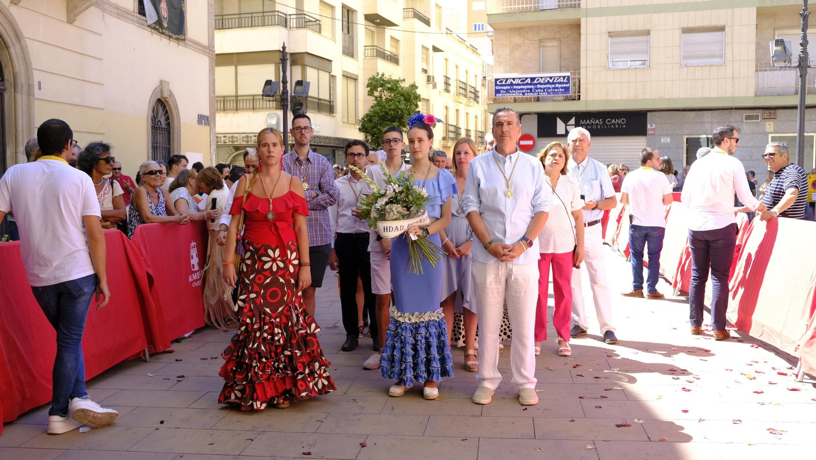 La ofrenda floral a la Virgen del Mar en la Feria de Almería 2025, en imágenes