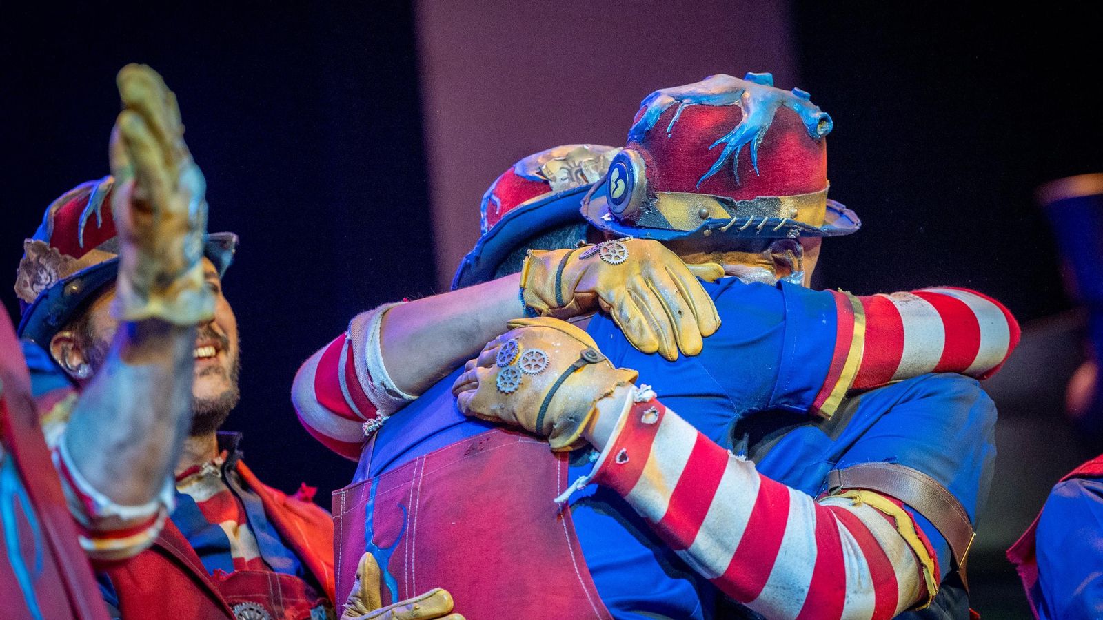 Búscate entre las mejores imágenes de la primera sesión de cuartos de final del COAC 2025