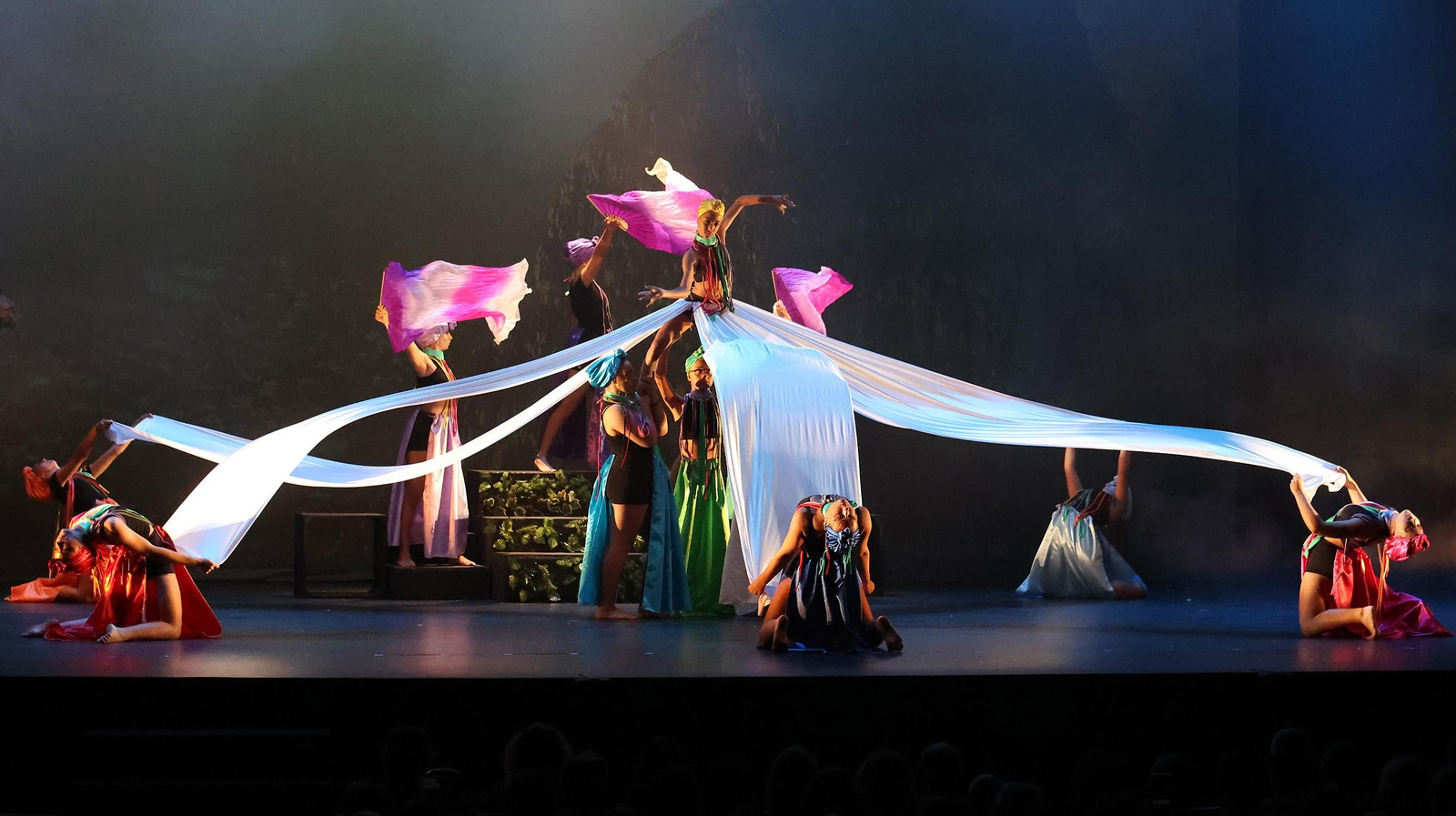 'África' el espectáculo de fin de curso de las Hermanas Sanchez en Jerez