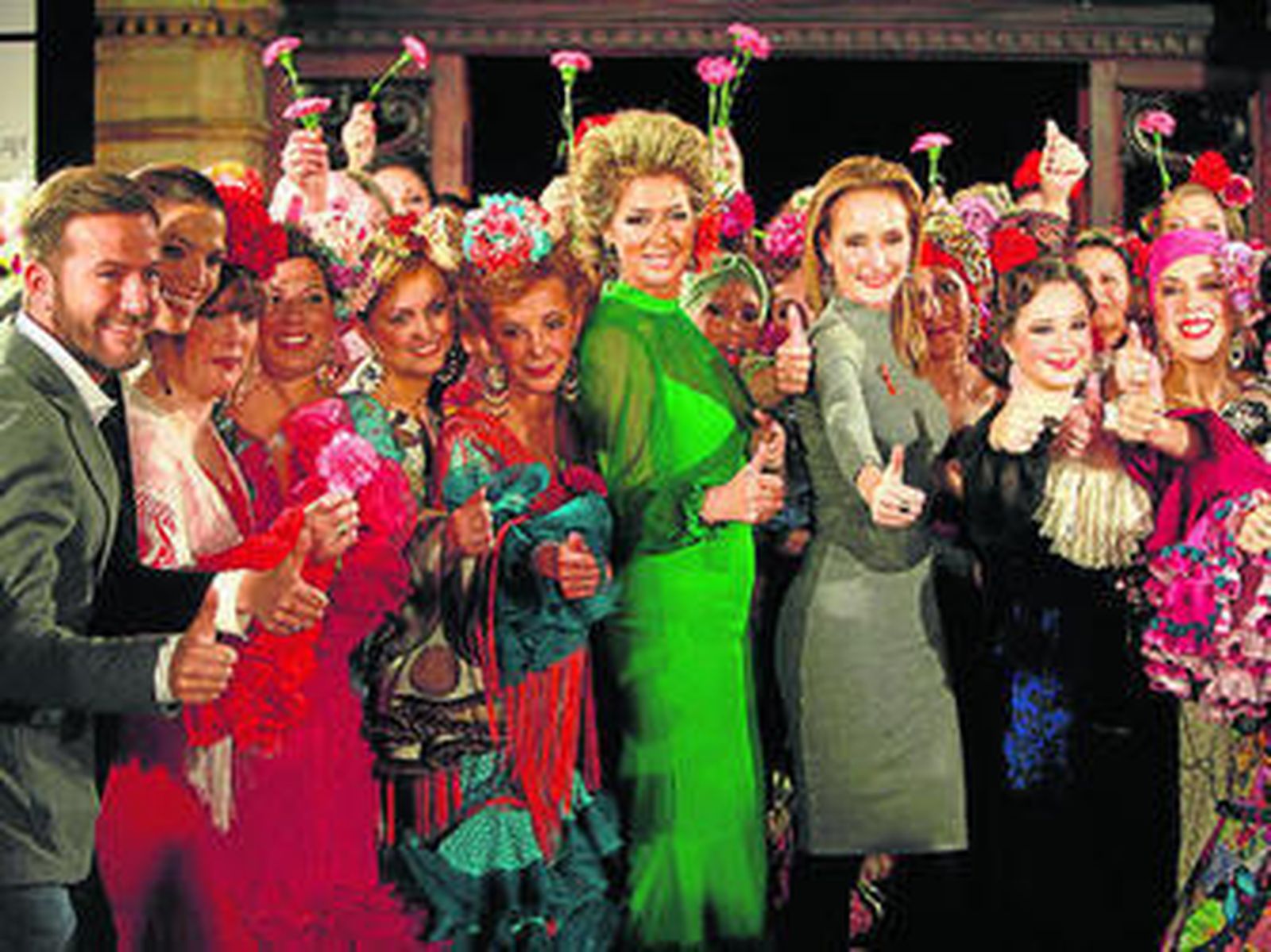 La Fundación Sandra Ibarra inauguró el día con el II Desfile contra el Cáncer.