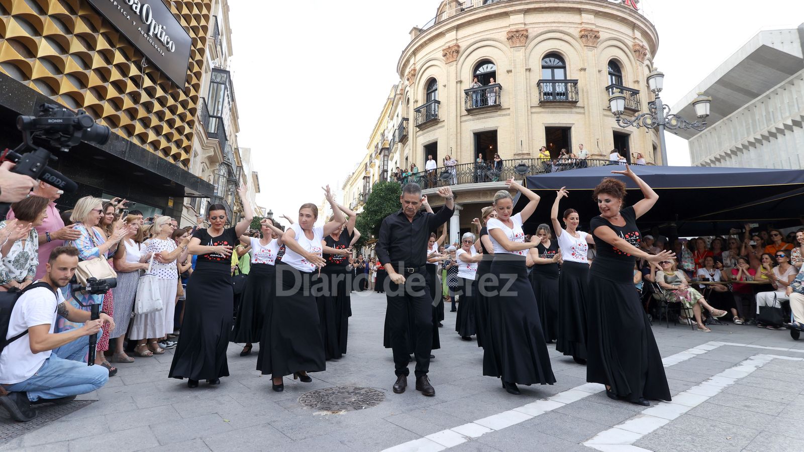 Flashmob de la academia de baile de Fani Muñoz en Jerez