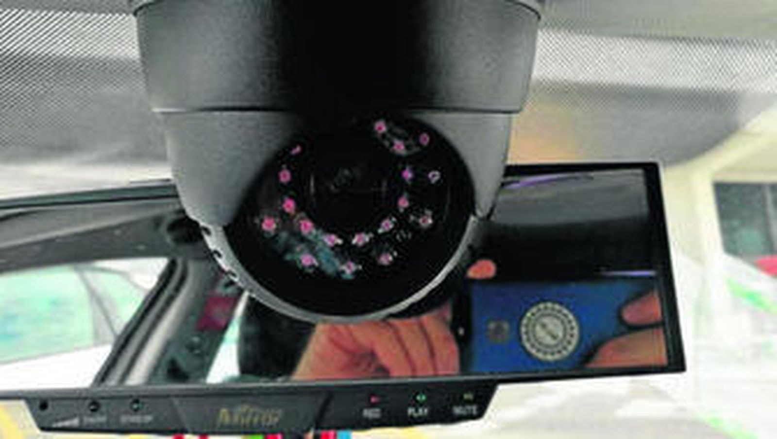 Cámaras antiguas utilizadas por los taxistas.