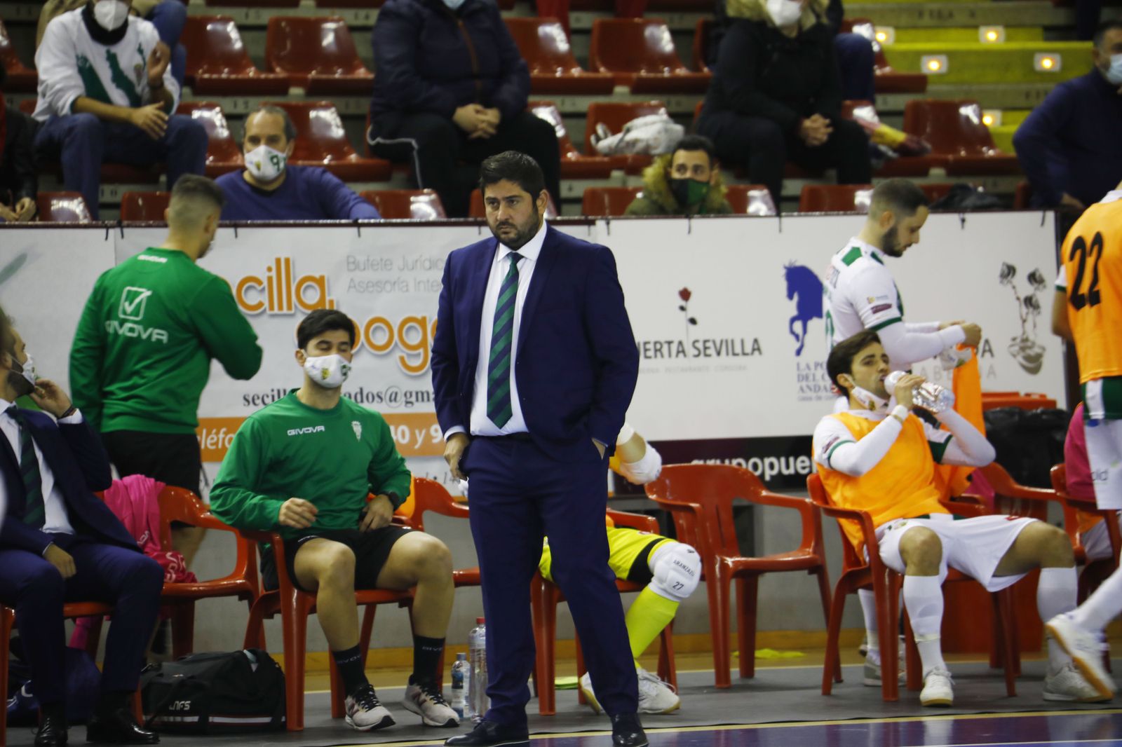 Las imágenes del triunfo del Córdoba Futsal ante O Parrulo