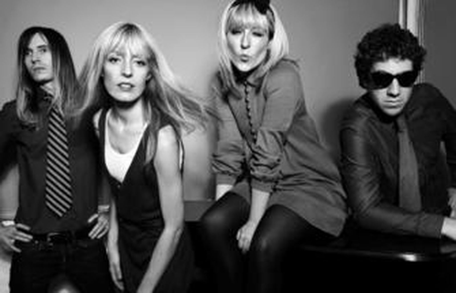 Los componentes de Dover, con su nueva estética, más 'popera'.