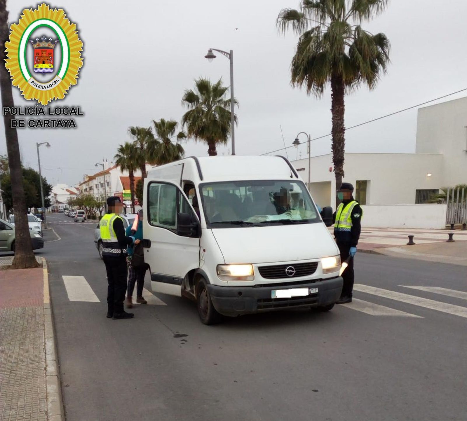 Controles de la Policía Local de Cartaya con motivo del aislamiento por el coronavirus.