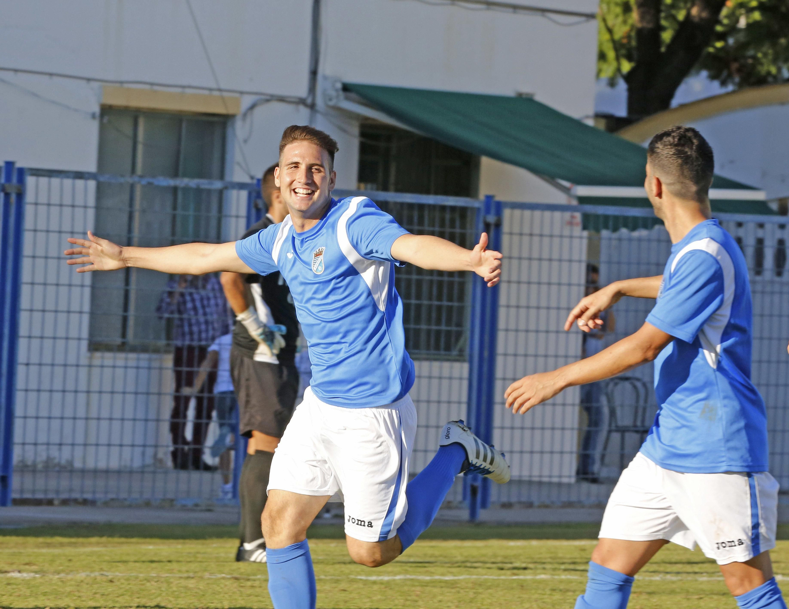 El Xerez se encomienda a la buena racha goleadora que lleva Juanito Benítez.