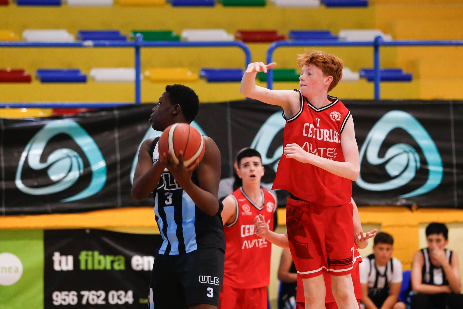 Las fotos de la segunda jornada del XIV torneo de baloncesto Semana Santa Ciudad de La Línea