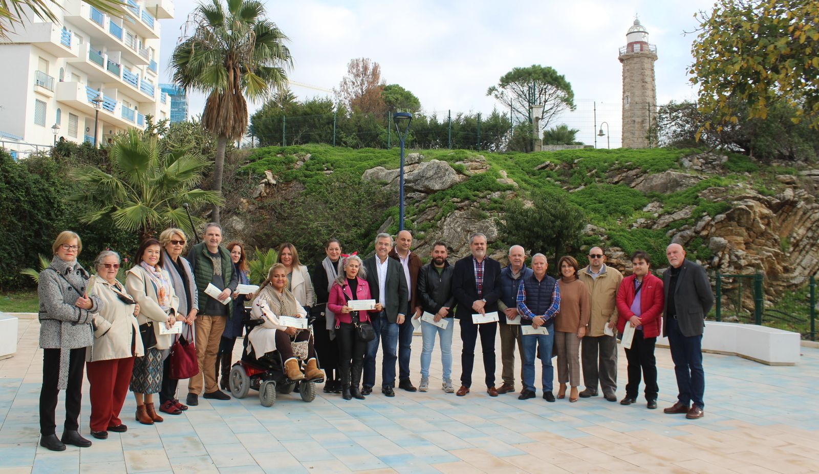 El acto de entrega de las ayudas a los colectivos de Estepona.