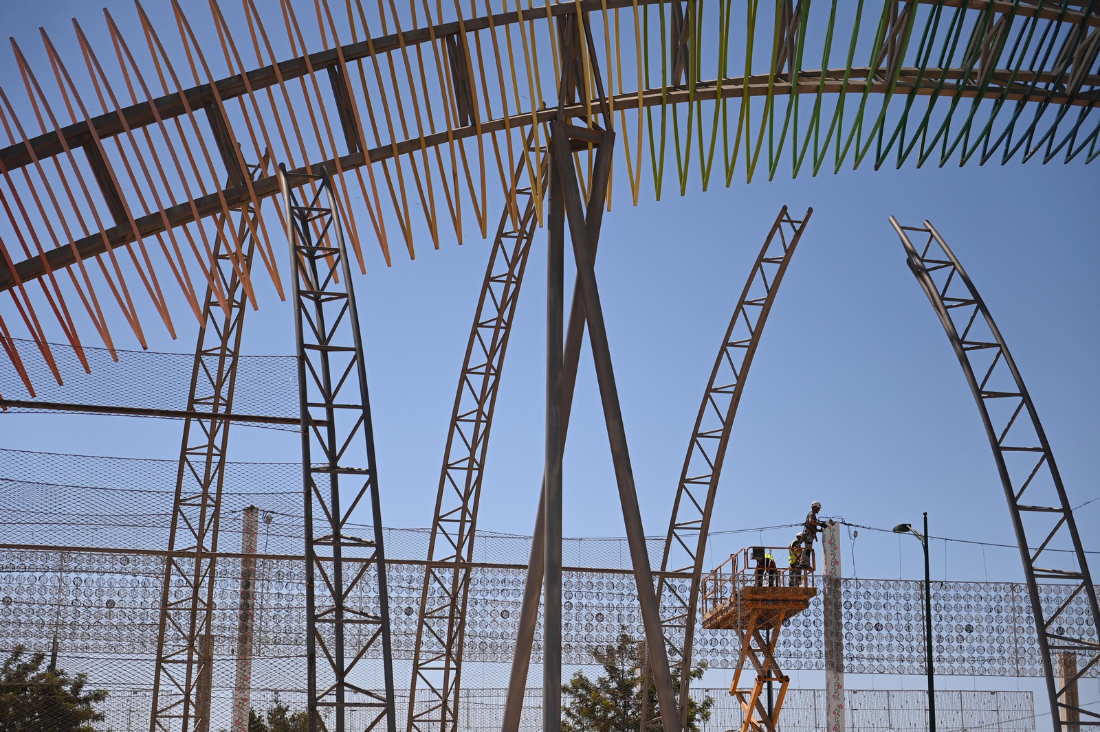 Feria de Málaga 2022: últimos retoques en el Real y el Centro (fotos)