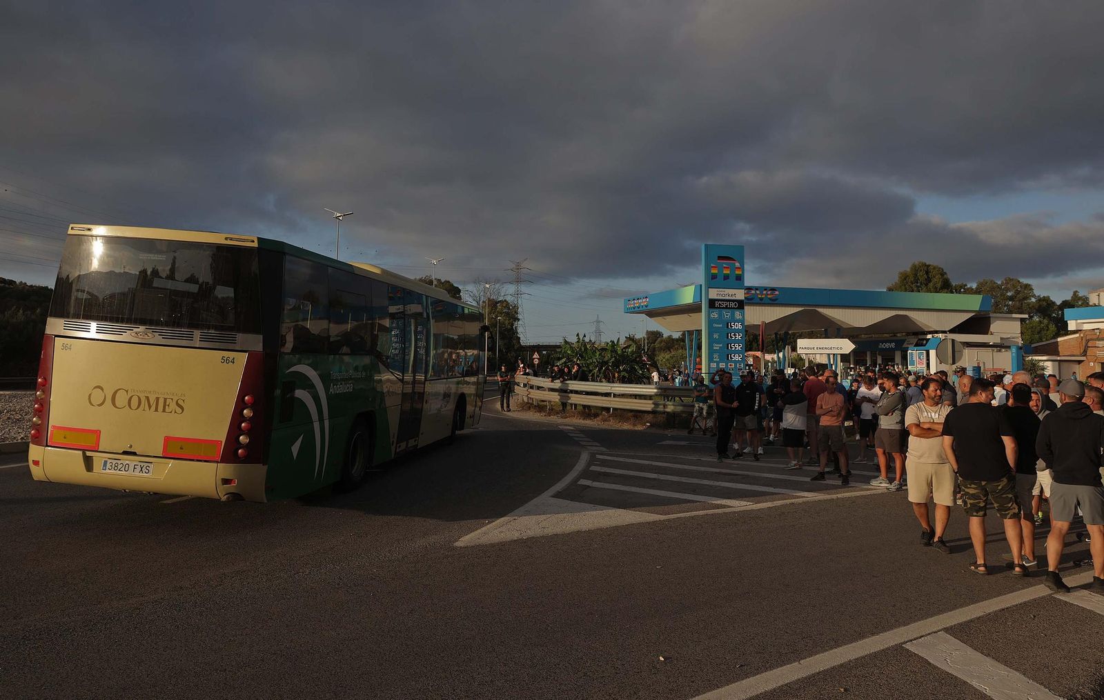 Fotos de la jornada del miércoles de la huelga del metal en el Campo de Gibraltar