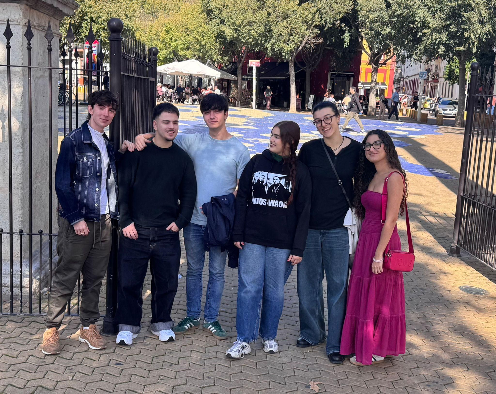 De izquierda a derecha, Paco Correal, Luis Martín, Víctor Bragado, Marta Macías, Carla Rebollo y Camila Colmenares. De izquierda a derecha, Paco Correal, Luis Martín, Víctor Bragado, Marta Macías, Carla Rebollo y Camila Colmenares.