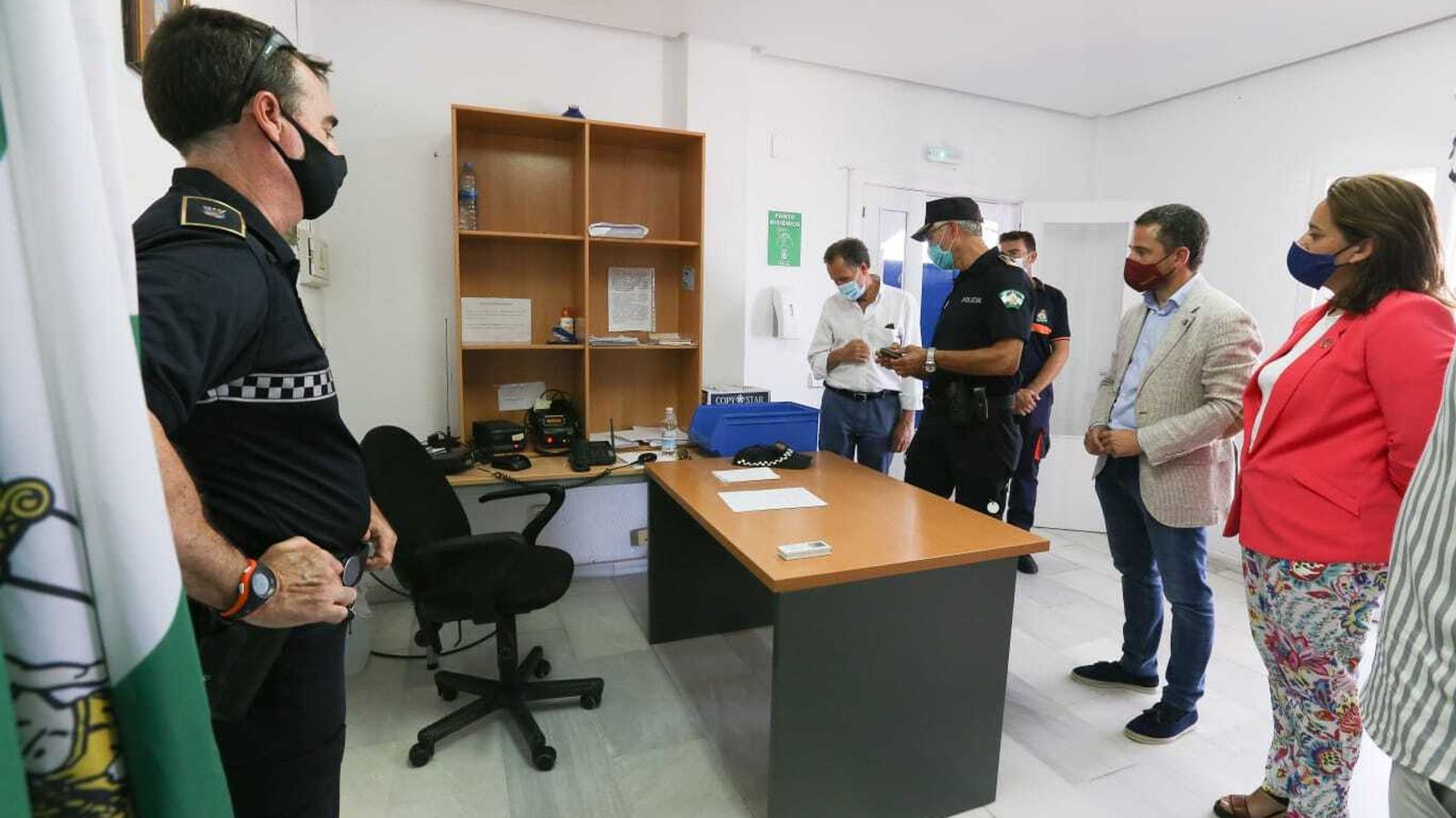 Visita de los responsables municipales al módulo de la Policía Local.