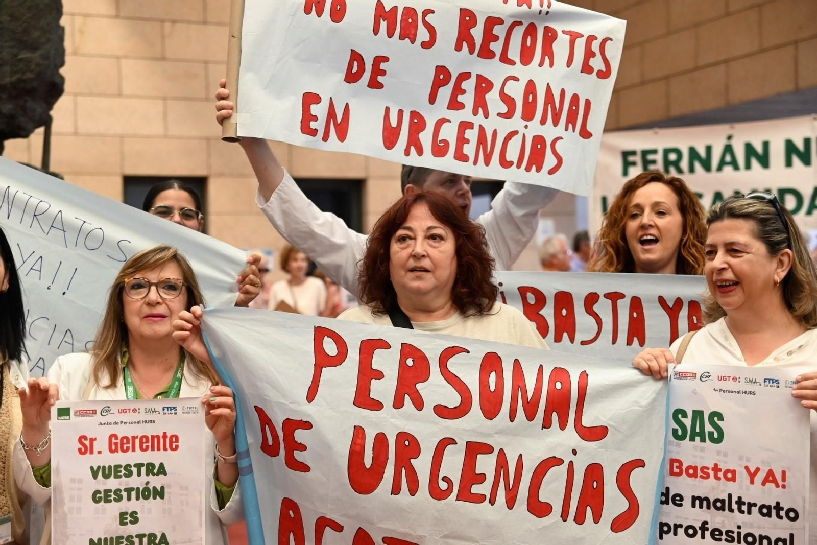 Las imágenes de la manifestación en el Hospital Reina Sofía por los recortes del SAS