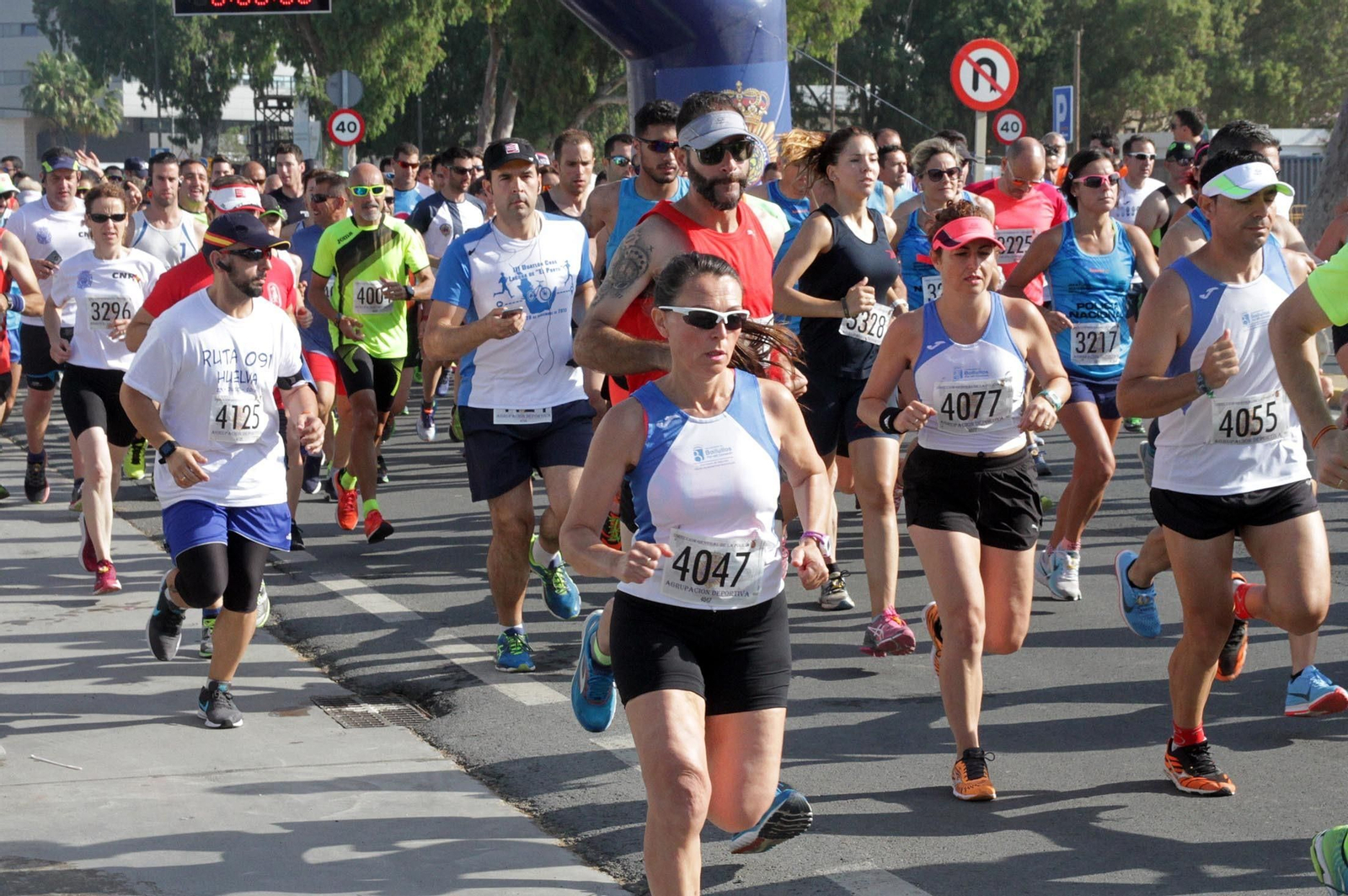 Imágenes de la Carrera Solidaria Ruta 091 organizada por la Policía Nacional