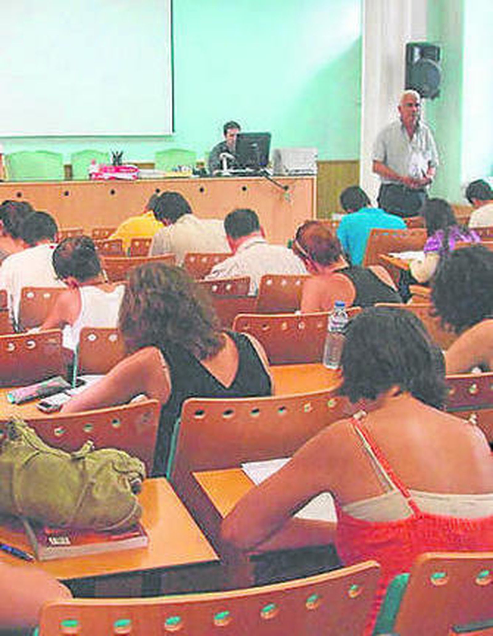 Alumnos, en las pruebas.