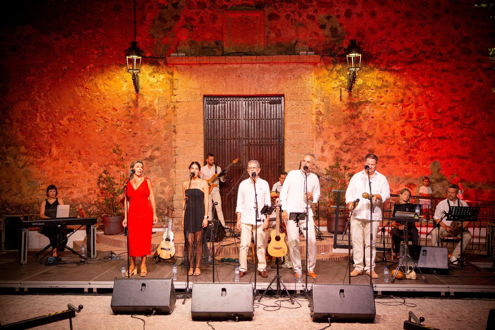 Grupo Nuevos Aires en Enix.