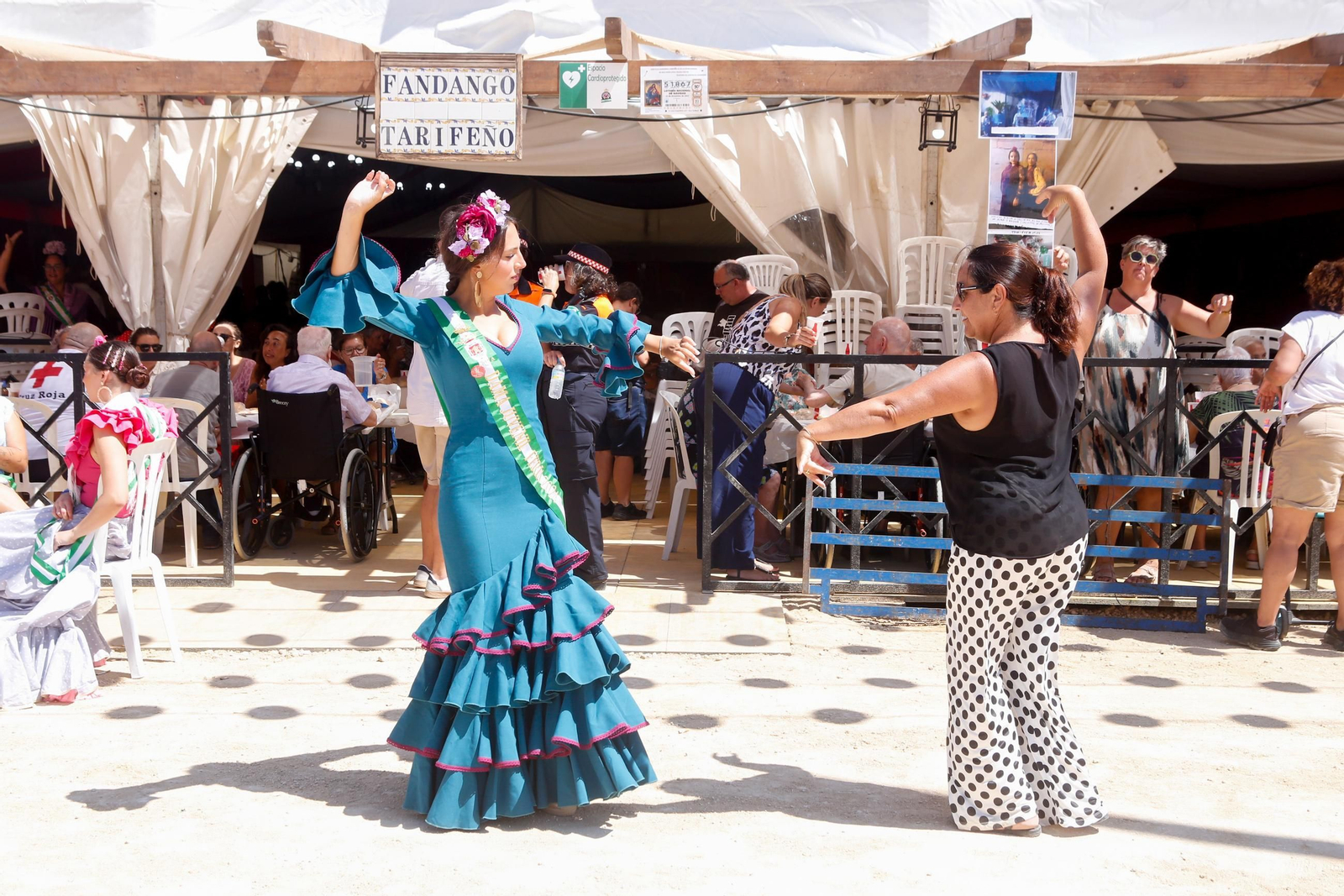 Búscate en las fotos del lunes en la Feria de Tarifa