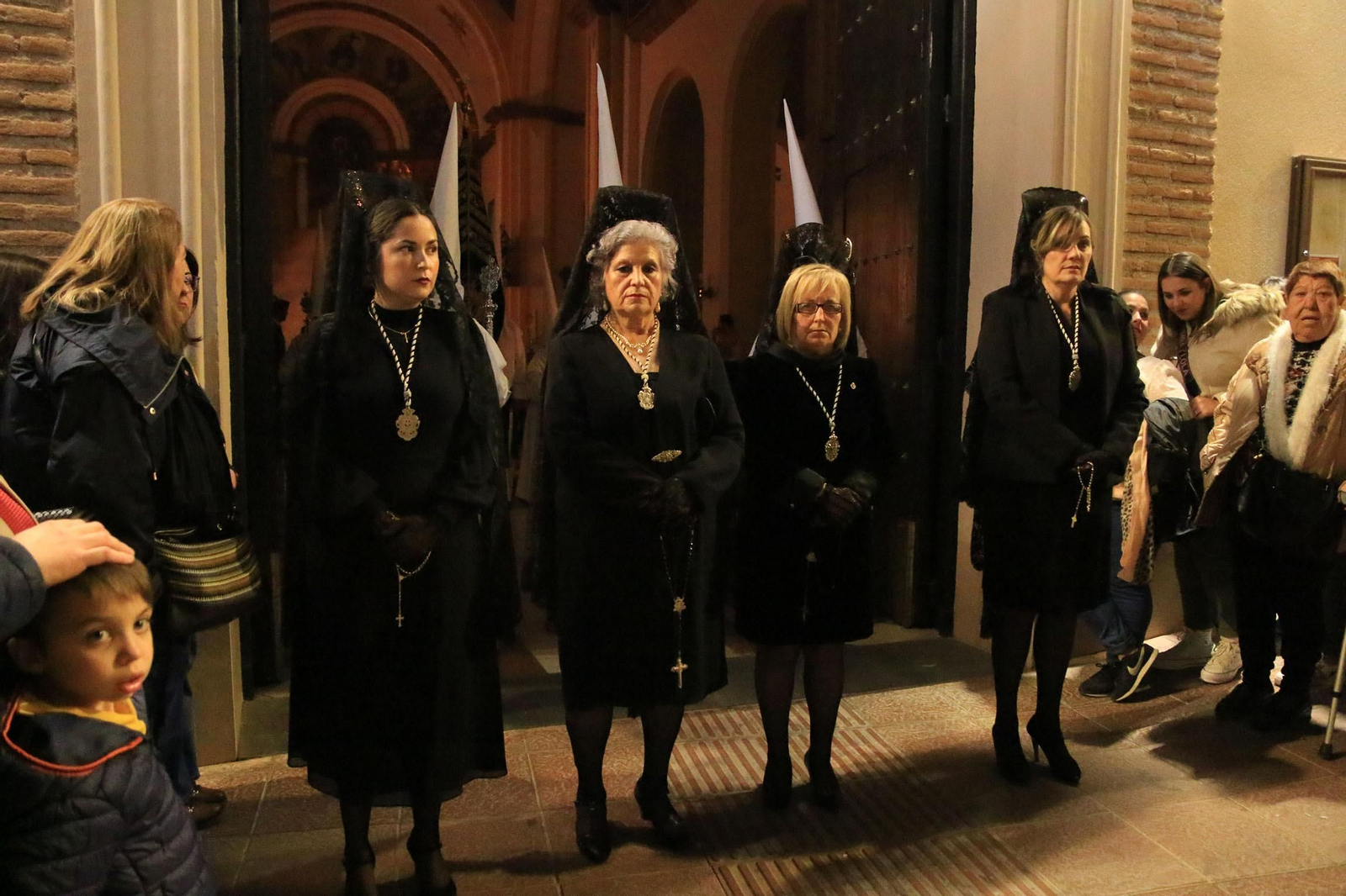 La procesión del Silencio, en imágenes