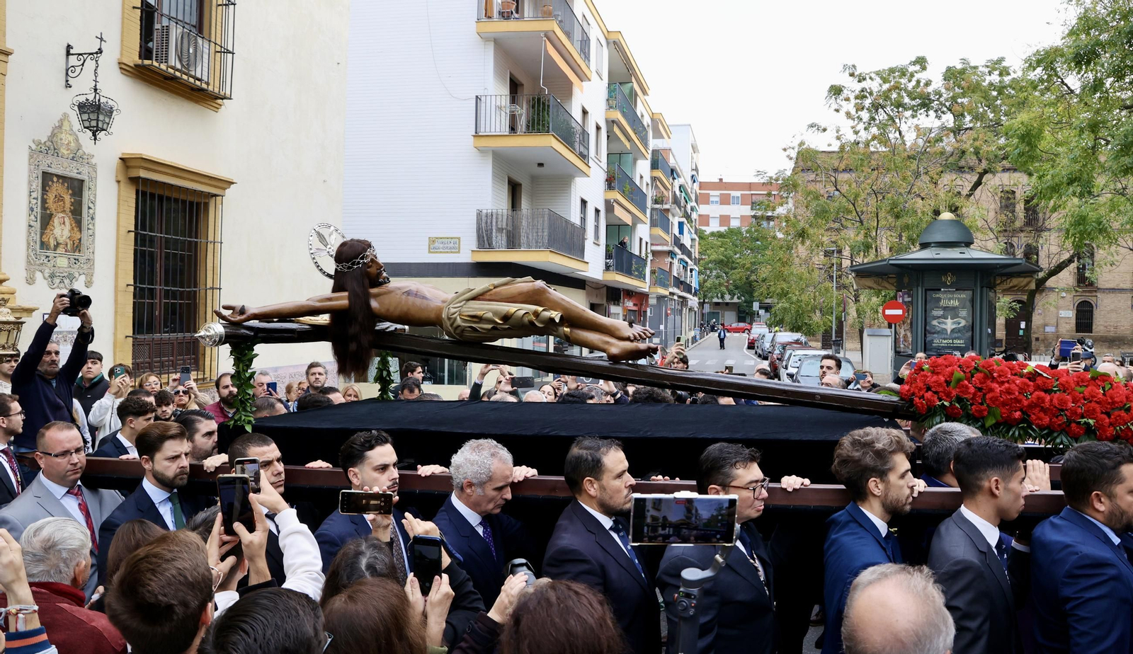 Traslado del Cristo de San Agustían a la Catedral