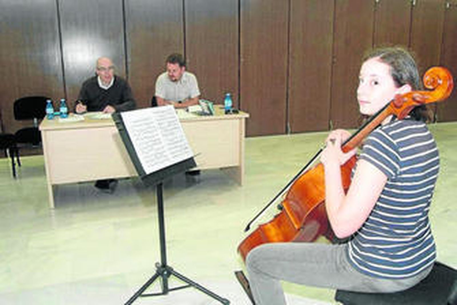 90 jóvenes participan en las audiciones de la OJAL