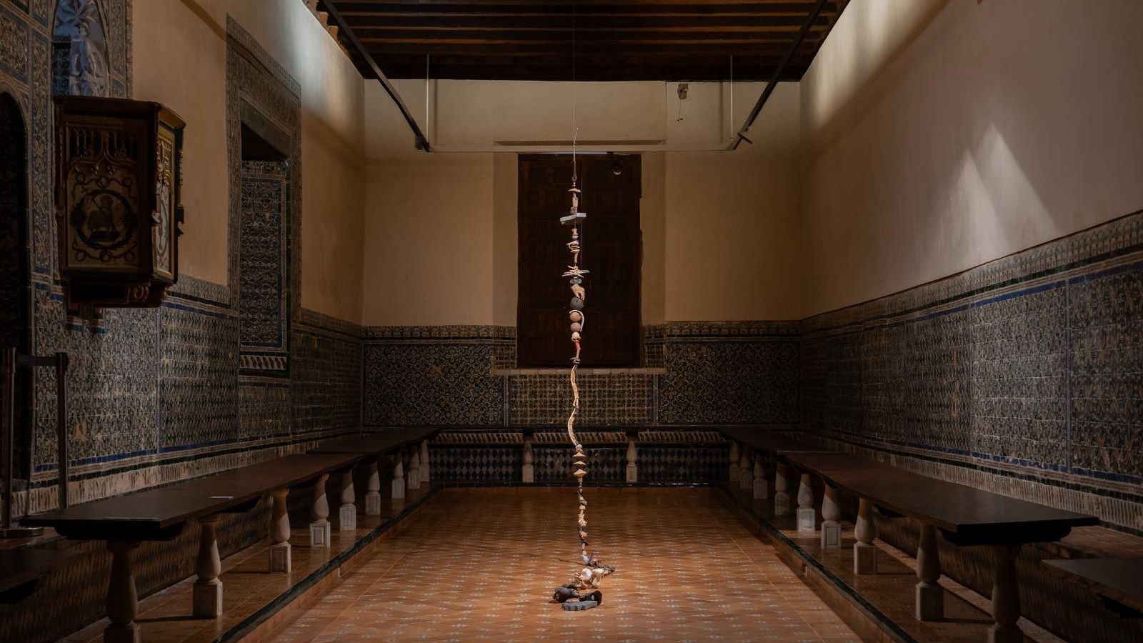 Una obra de Cristina Mejías, en el refectorio del antiguo convento de Santa Clara