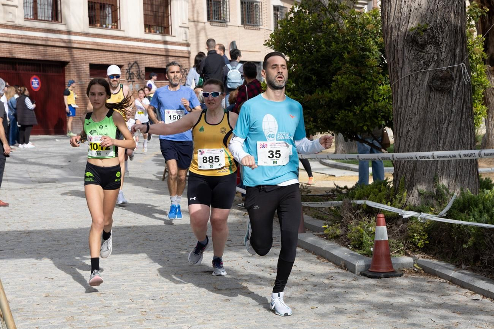 Más de 2.100 participantes corren  para promover la salud en Jaén, en imágenes (2)