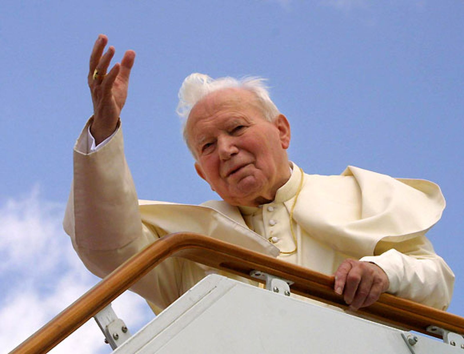 Juan Pablo II será beatificado el 1 de mayo