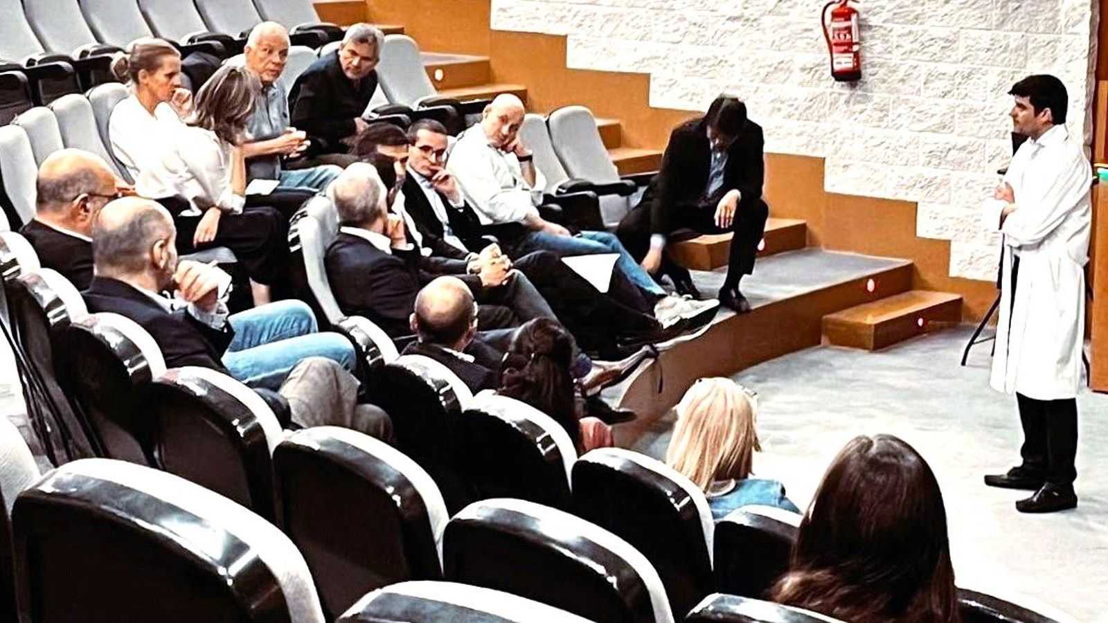 Sesión teórica de formación grupo Toxnet en el Juan Ramón Jiménez.