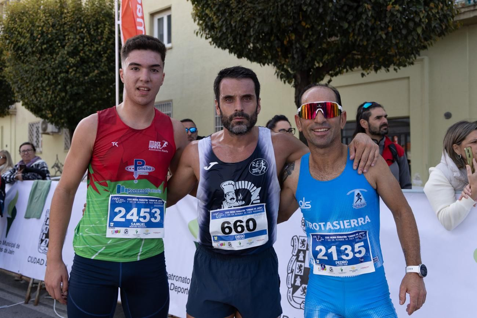 En imágenes: multitudinaria e histórica XXIX Media Maratón 'Ciudad de Jaén' y 10k en memoria de Paco Manzaneda