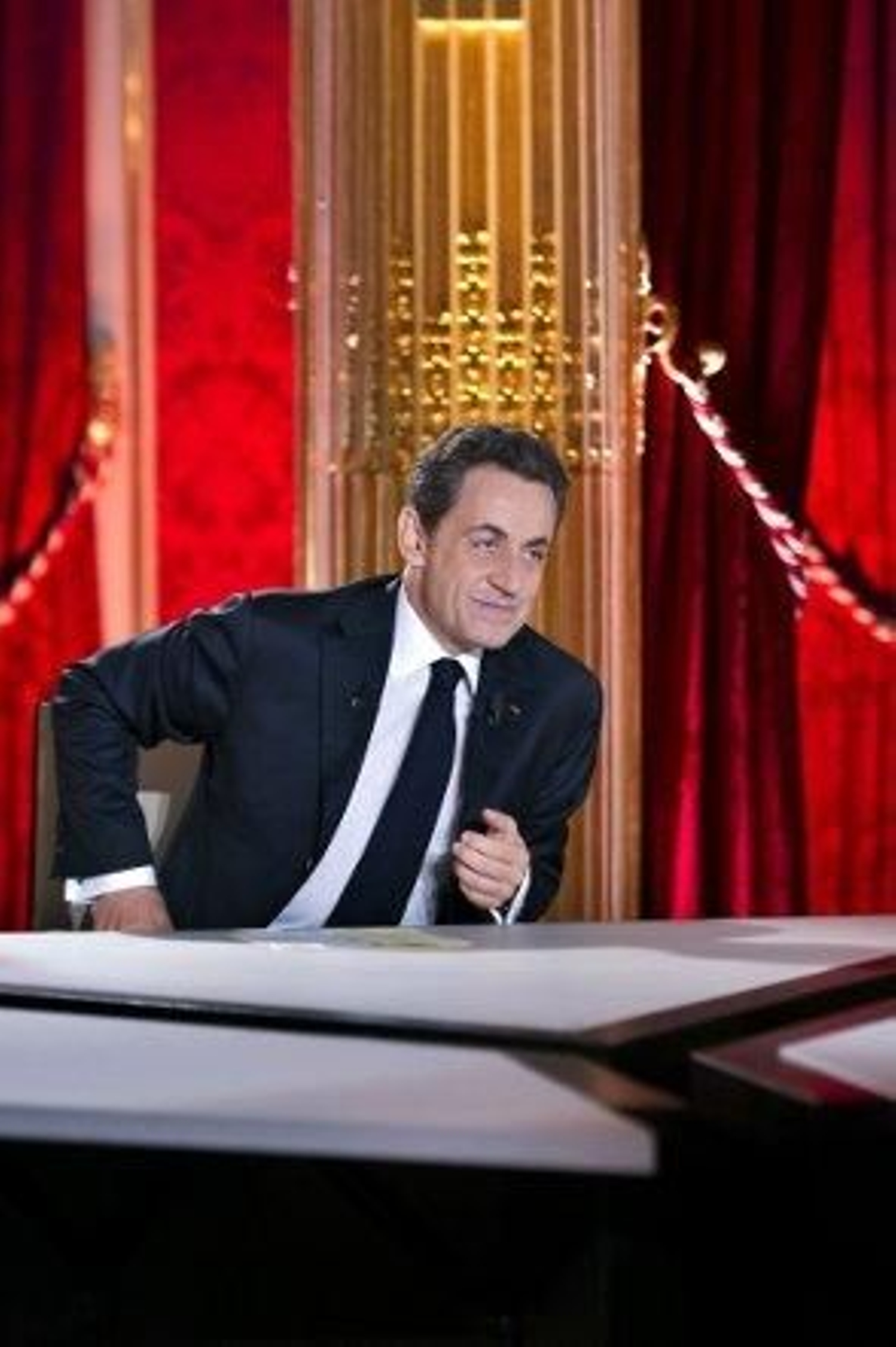 Sarkozy anuncia una subida del IVA y una tasa a operaciones financieras