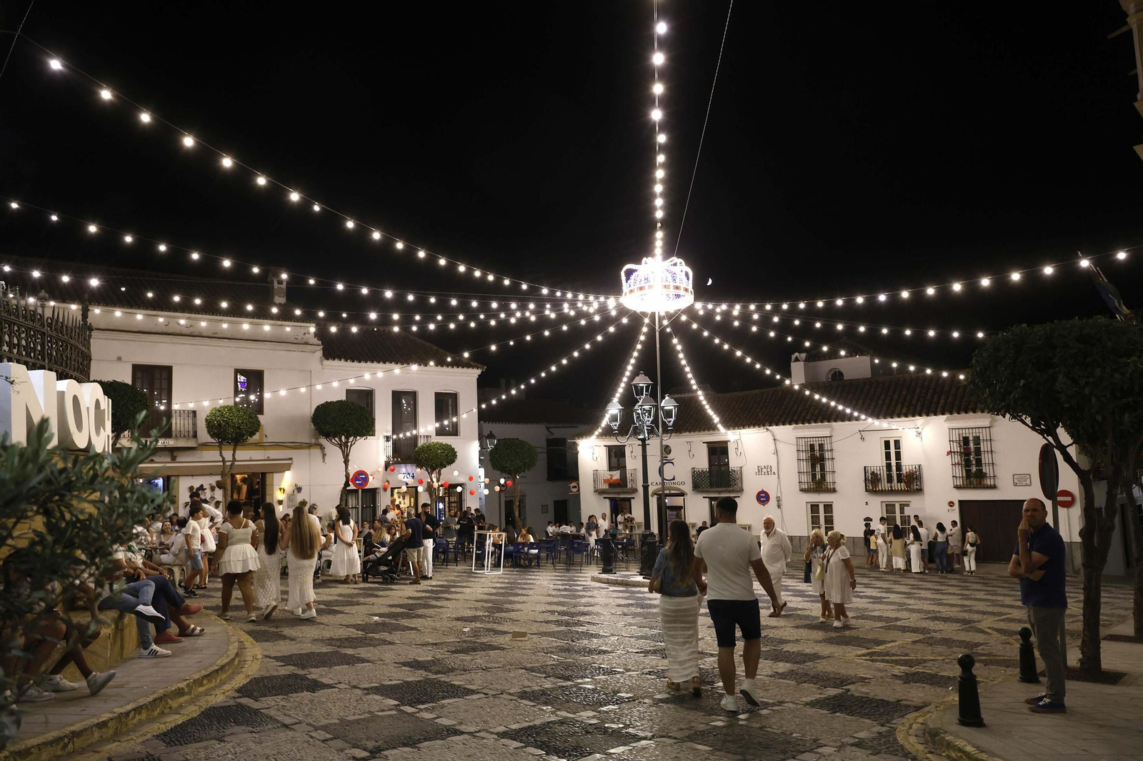 Búscate en las fotos de la décima edición de la Noche Blanca de San Roque