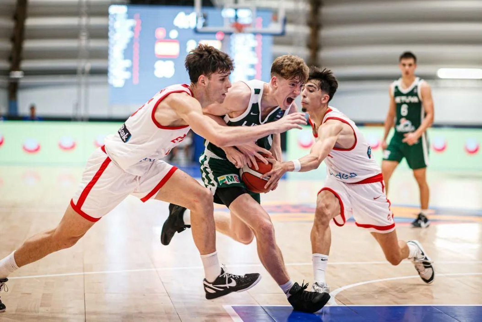 Mario Saint-Supéry, partido notable y una lección en el Europeo sub 18