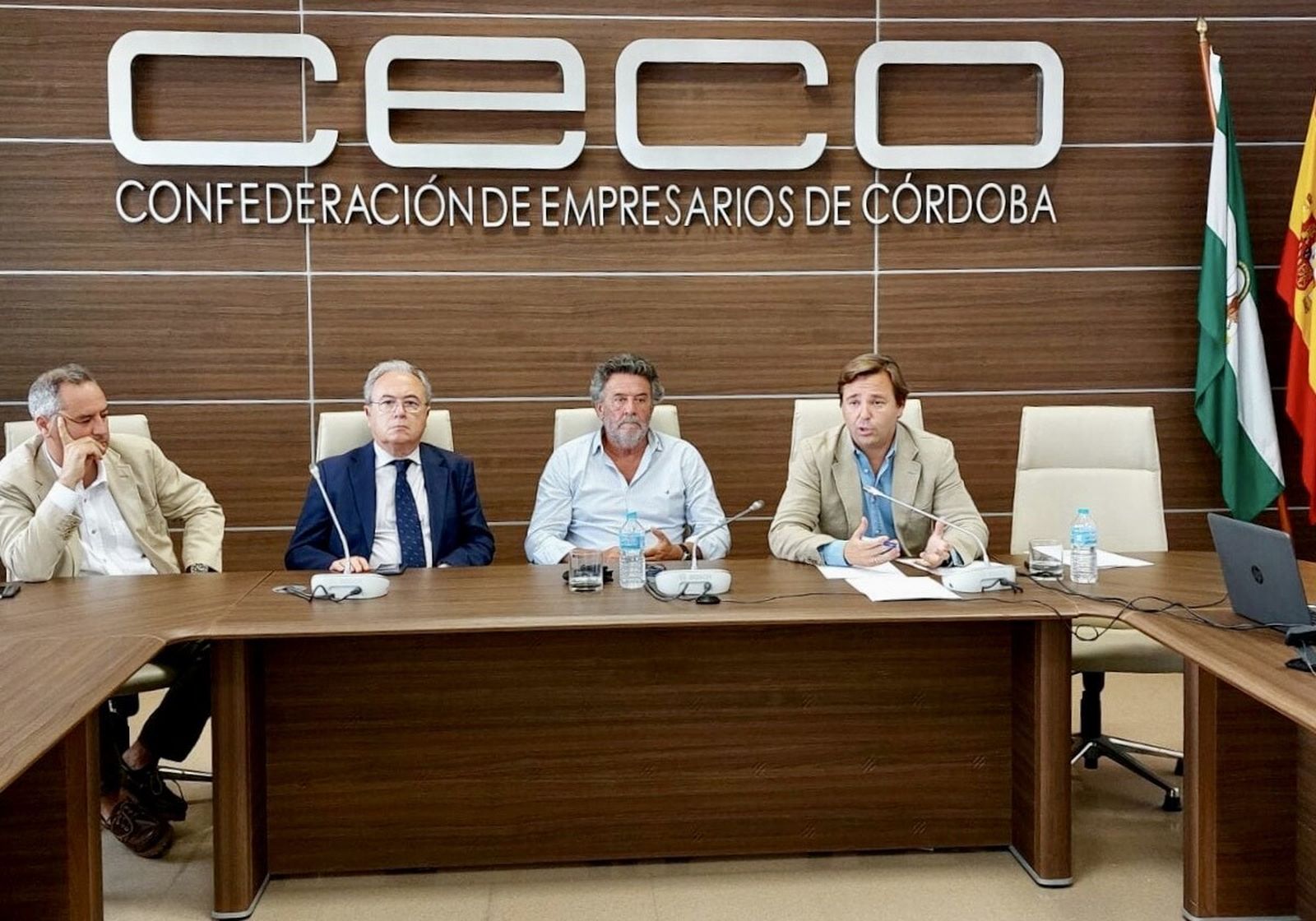 Antonio Repullo, durante la reunión con CECO.