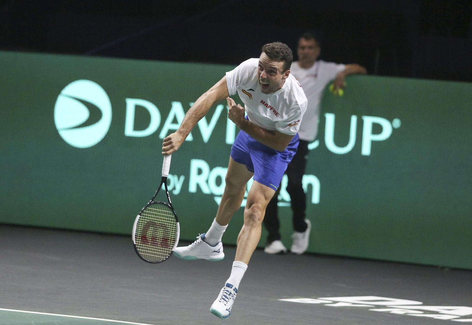 La metamorfosis del Carpena para la Copa Davis, con los jugadores sobre la pista ya