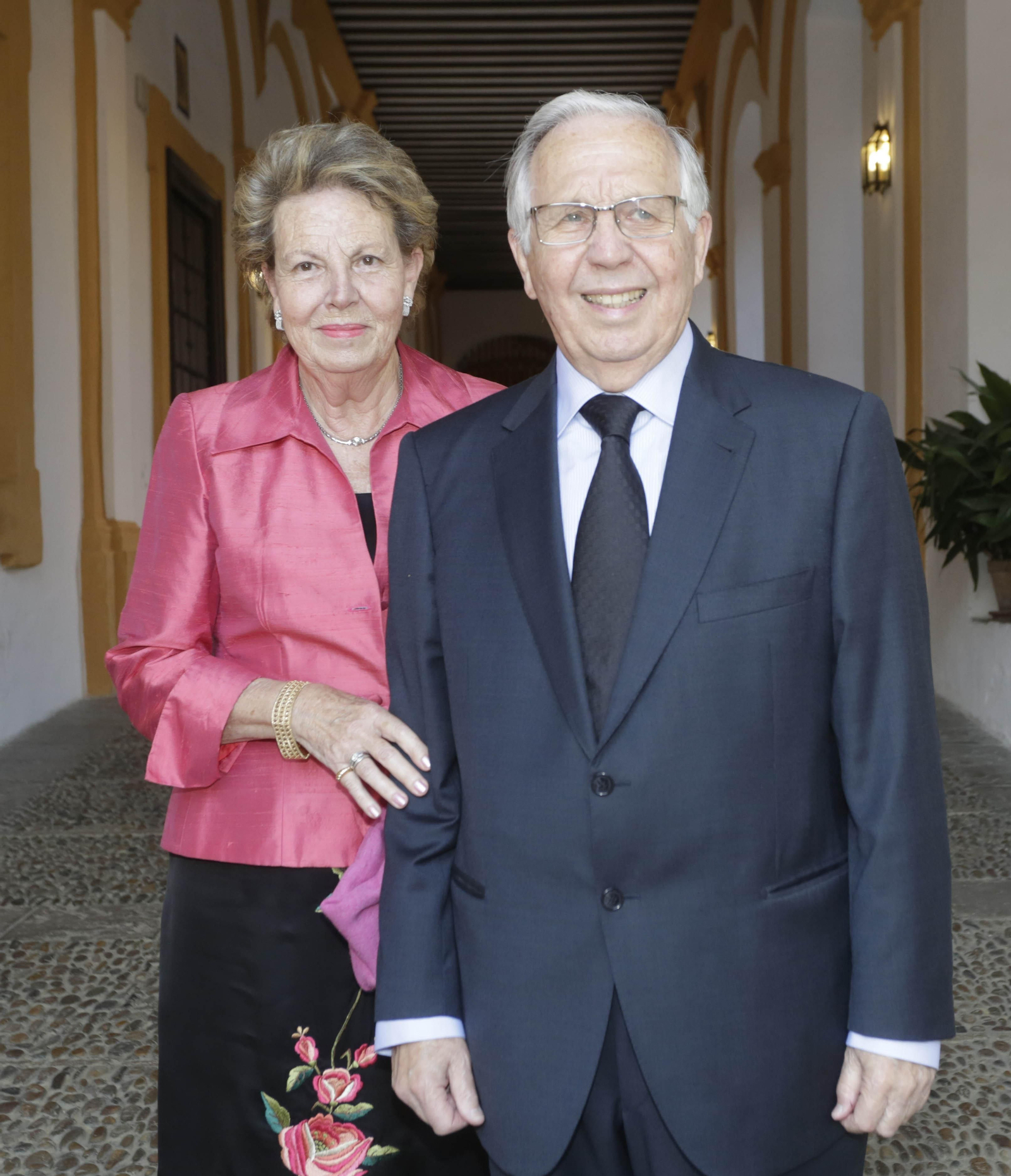 Teresa García Izquierdo con José Luis Ballester.