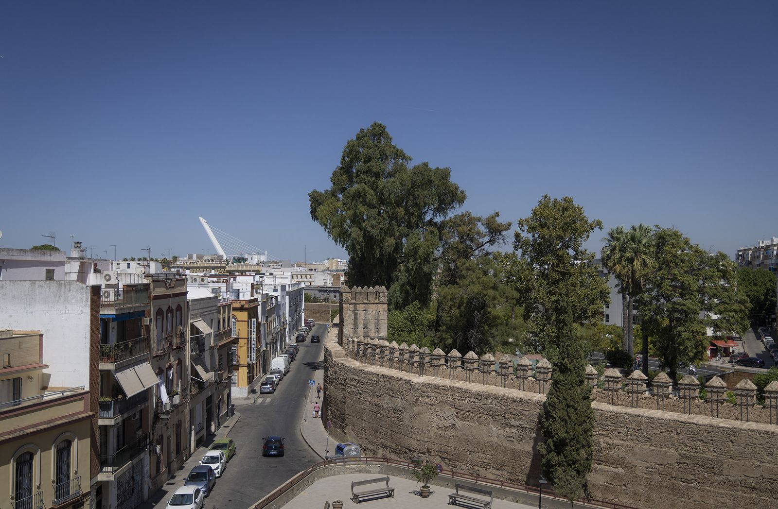 Una imagen de la zona de la Macarena presidida por la muralla.