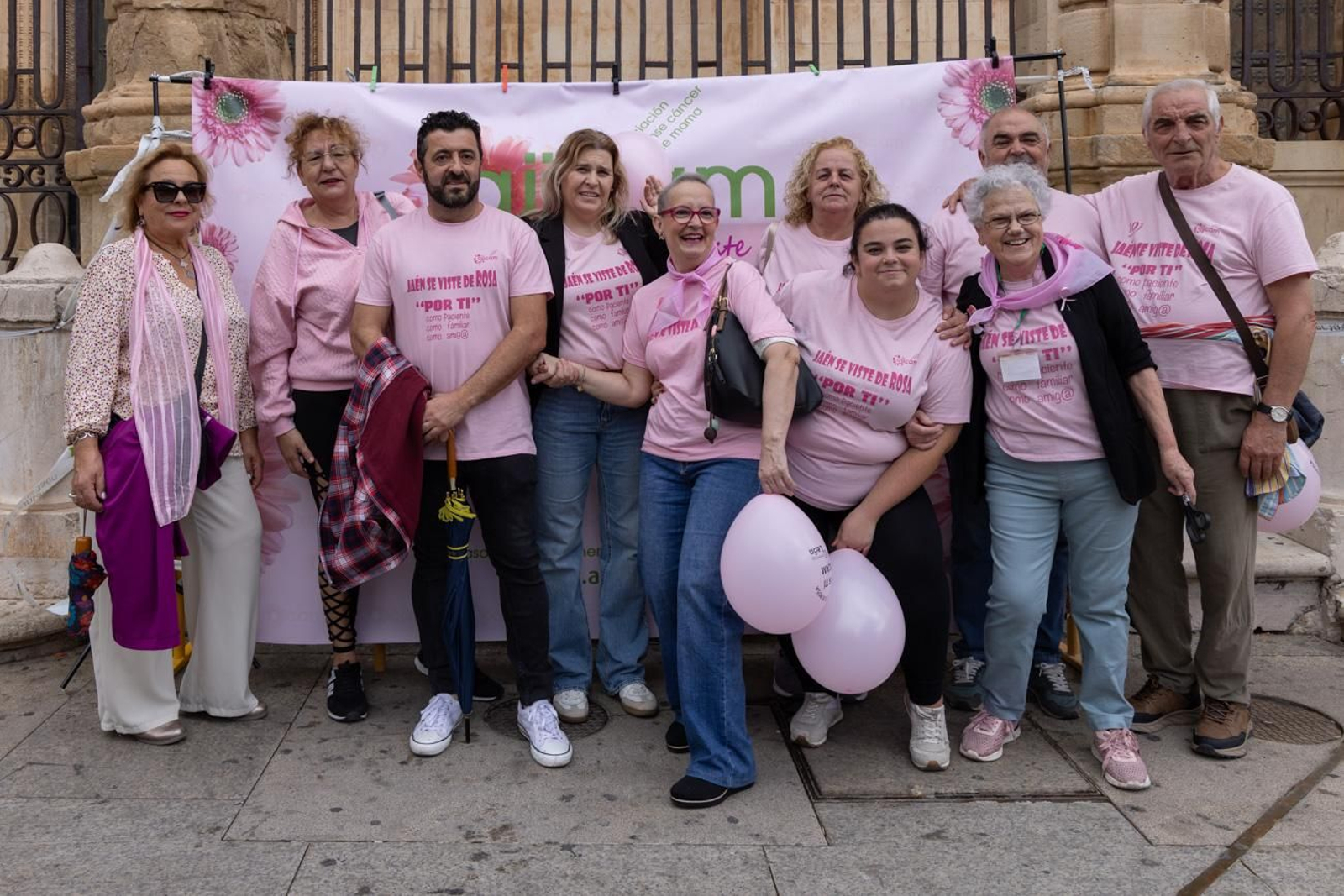 Jaén se viste de rosa con una marcha reivindicativa contra el cáncer de mama