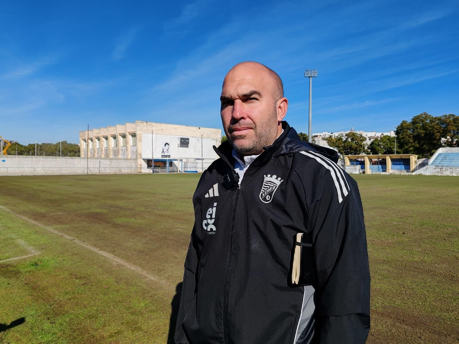 Diego Galiano, este jueves en el campo Pedro Garrido antes del encuentro contra el Extremadura.
