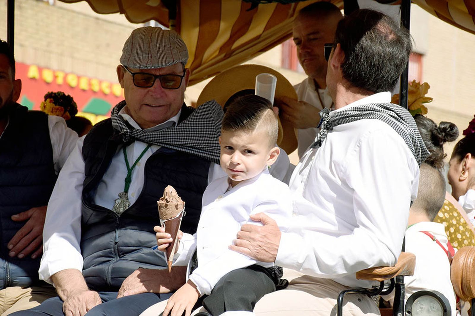 Imágenes de los carros de la Hermandad del Rocío de Huelva