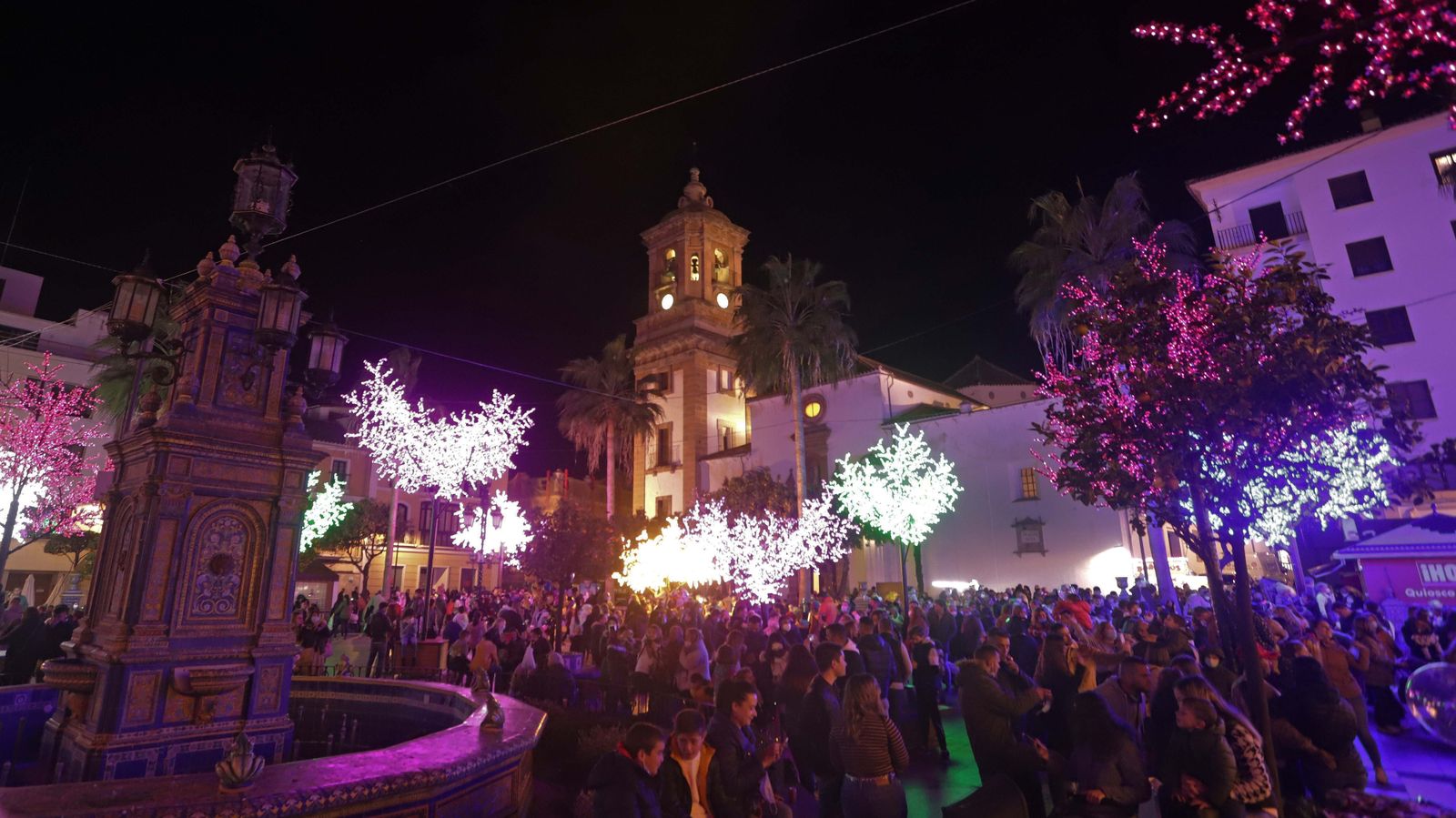 Fotos del encendido del alumbrado navideño en Algeciras