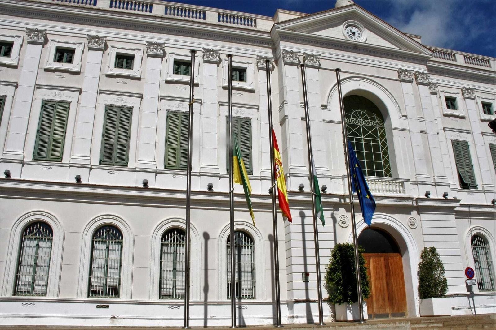 El Ayuntamiento amplía dos semanas el periodo de pago voluntario del primer semestre de los impuestos municipales.