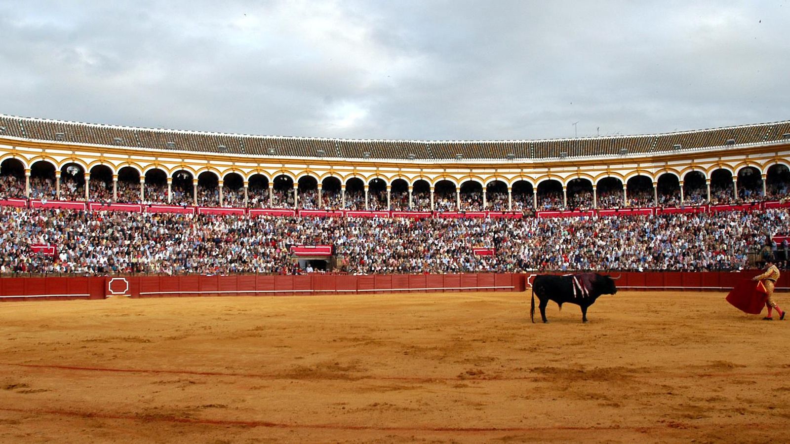 Corrida de Feria en la Plaza de Toros de la Maestranza.