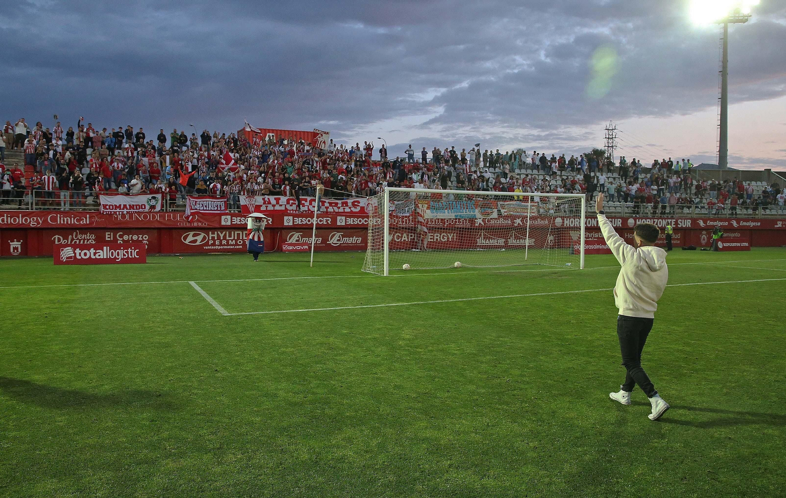 La celebración por la permanencia del Algeciras CF en imágenes