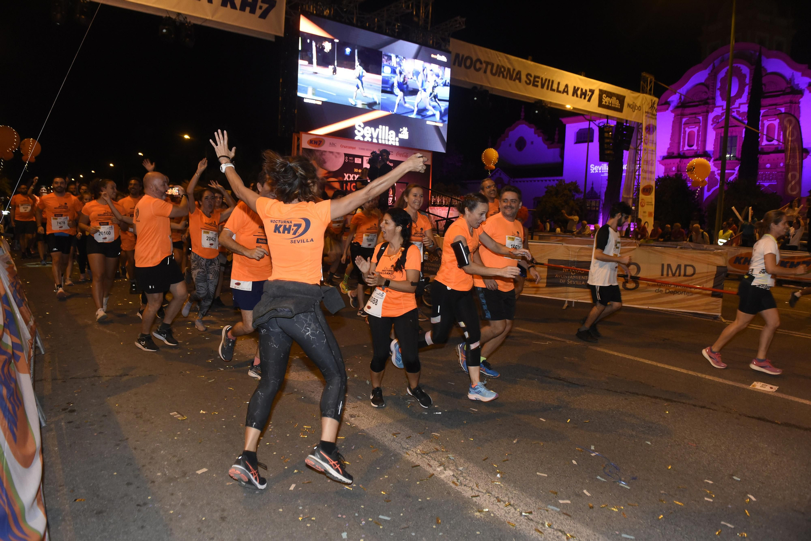 Búscate en la Carrera Nocturna 6