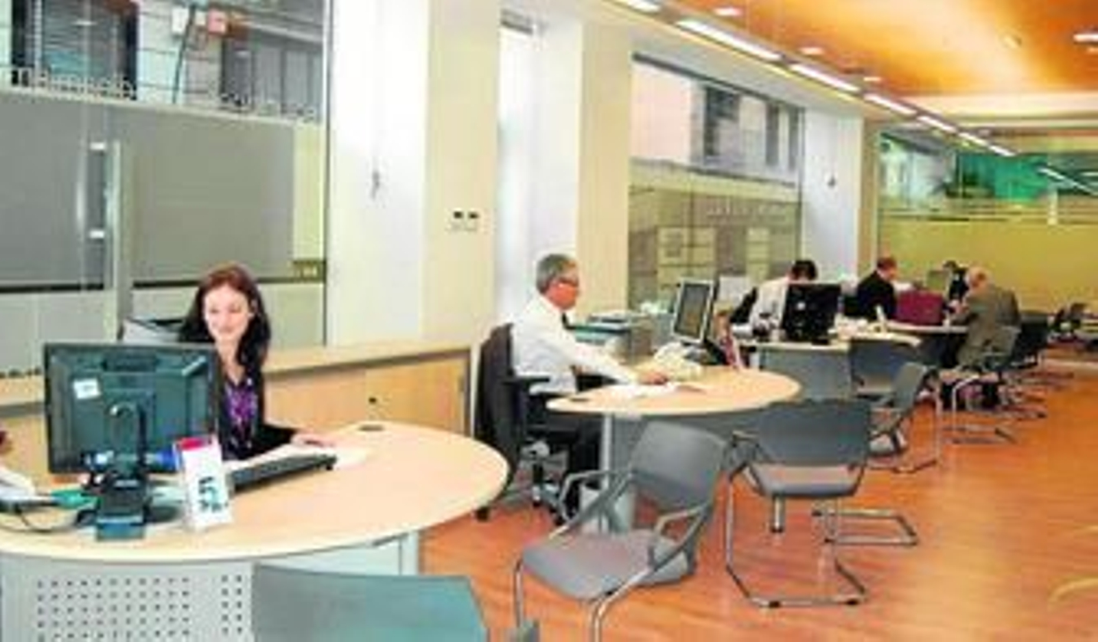 Cajamar tiene 129.365 contratos hipotecarios con 'suelo', según especifica la sentencia.