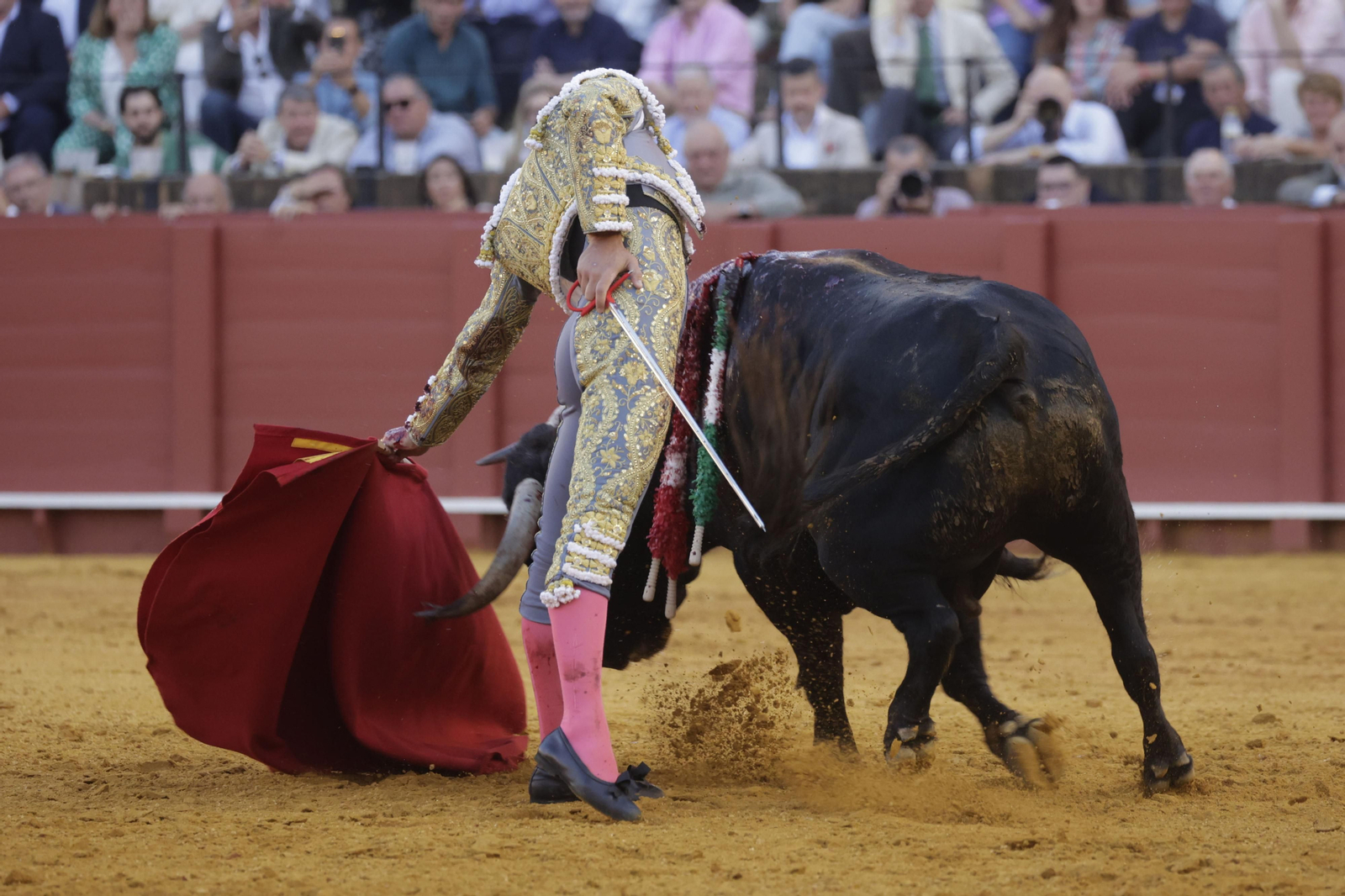 Las imágenes de la tercera de abono en la Maestranza de Sevilla