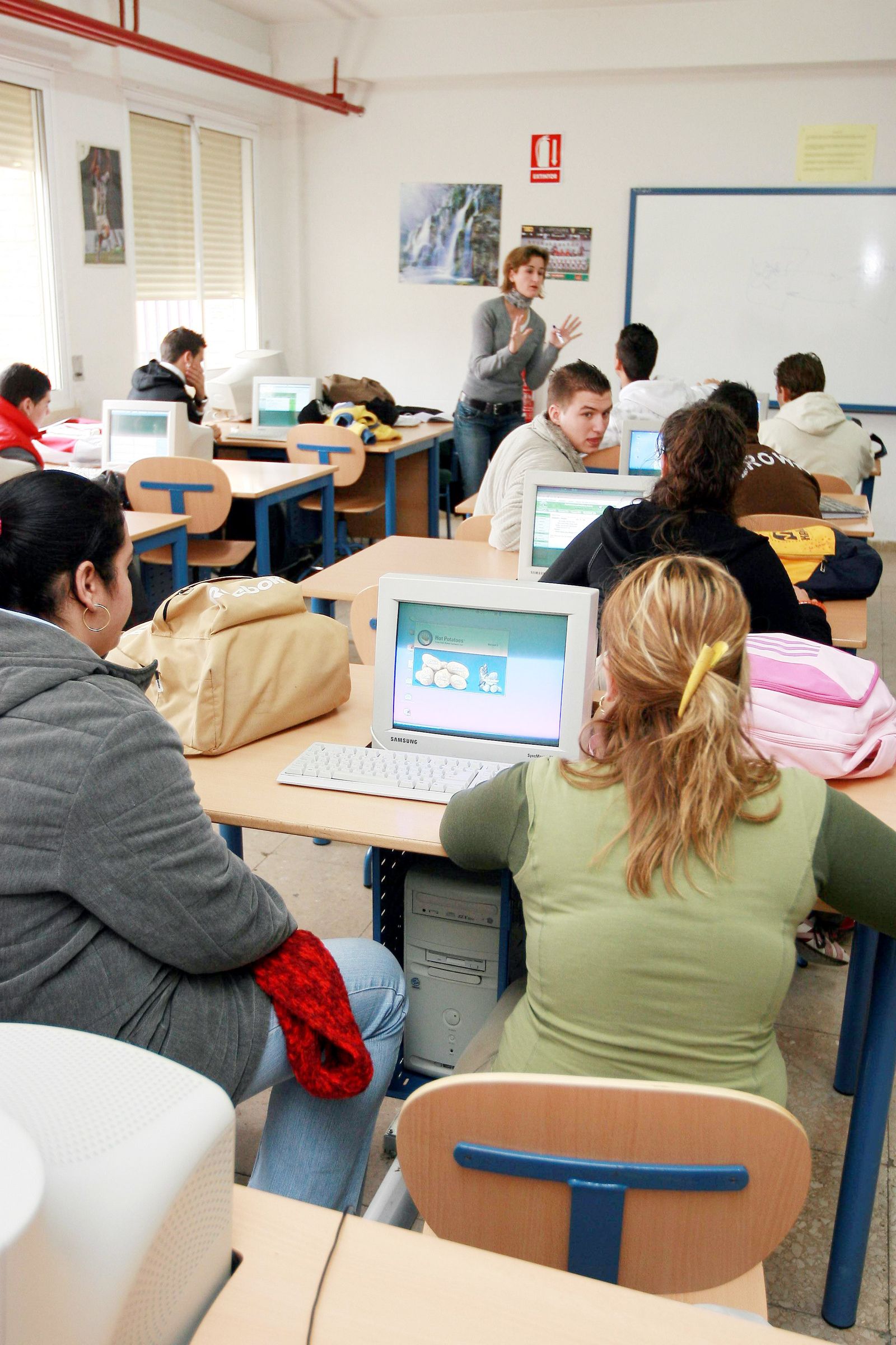 Alumnos de un instituto de Secundaria durante una clase.