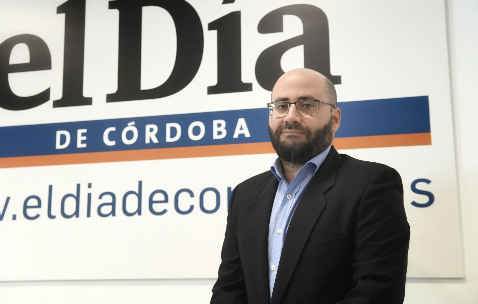Emilio de los Santos, en la redacción de 'El Día de Córdoba'.