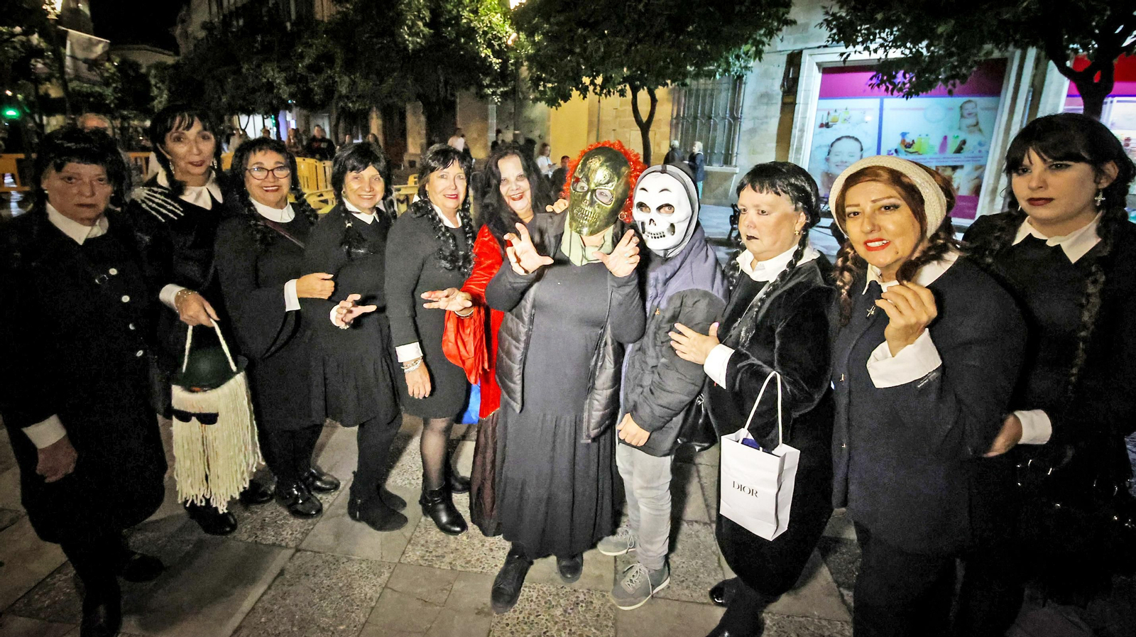 Búscate en la cabalgata de Halloween de Jerez